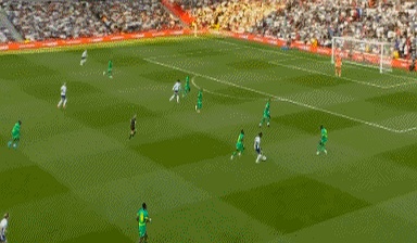 关于巴萨碾压塞内加尔，贝林厄姆刷新纪录的信息