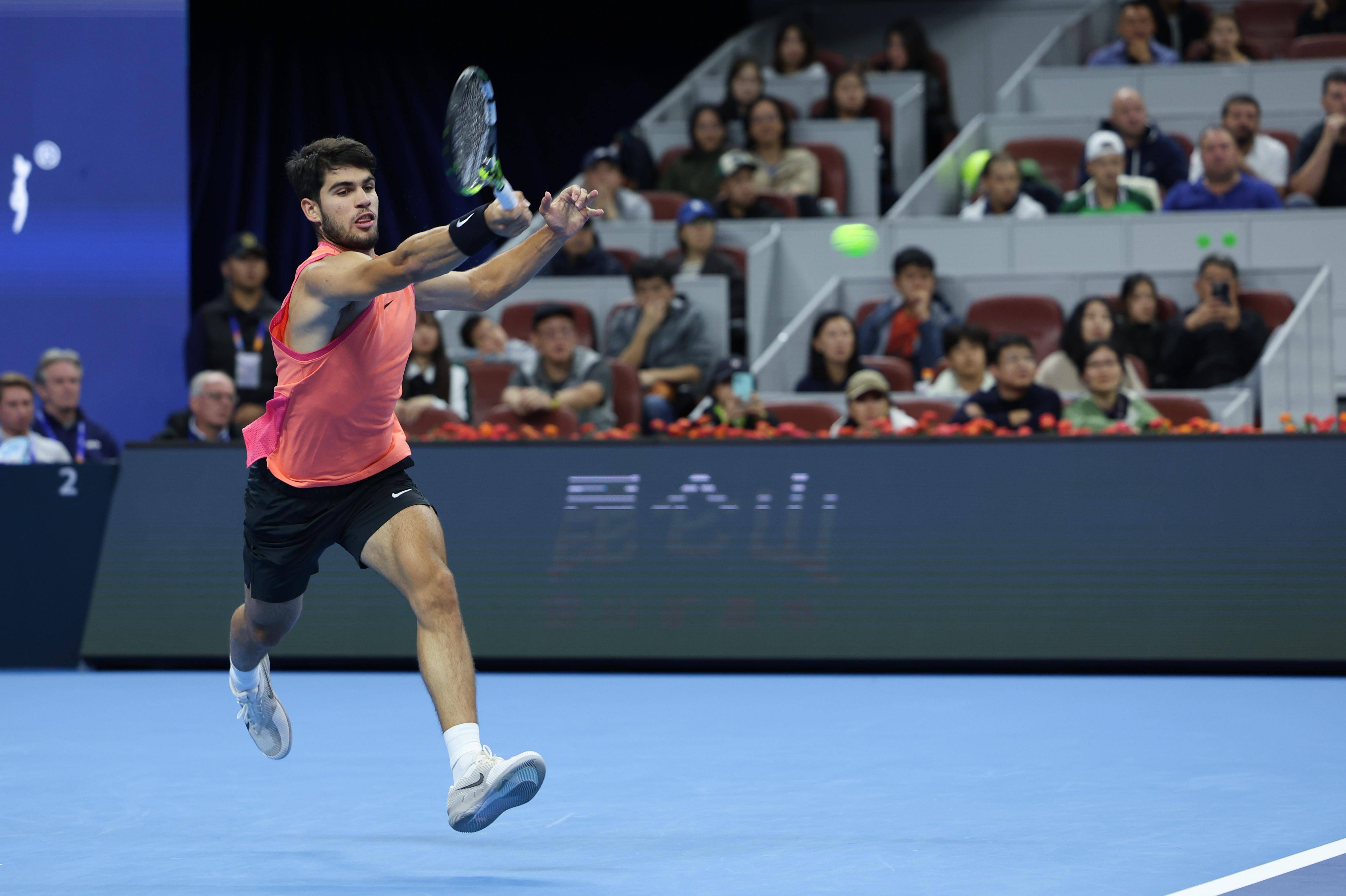 ATP总决赛力克澳网，阿尔卡拉斯刷新纪录