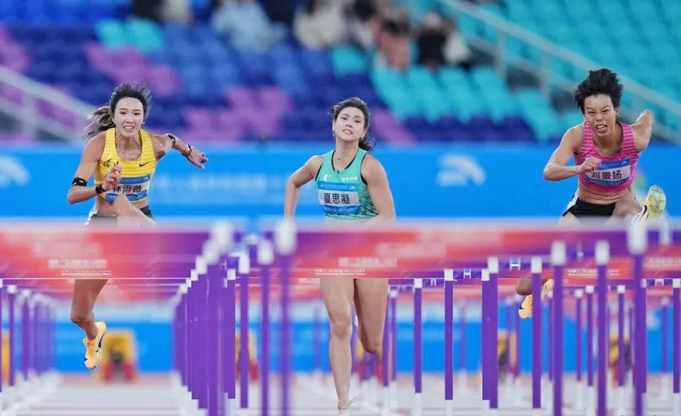 选手突破个人最佳表现，晋级