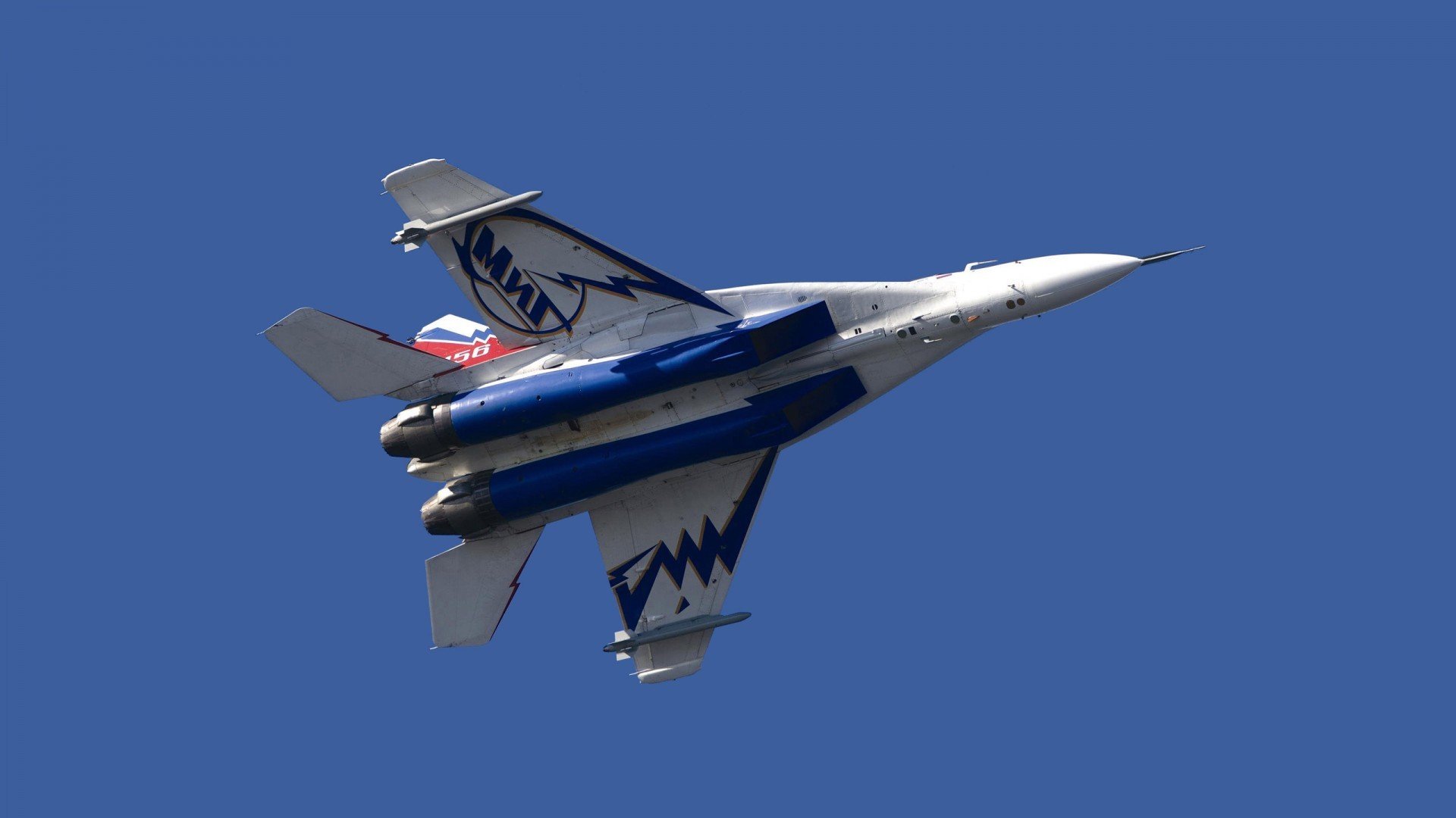 唯一性之战，尼克斯用鲜血防守，书写篮球最原始的倔强